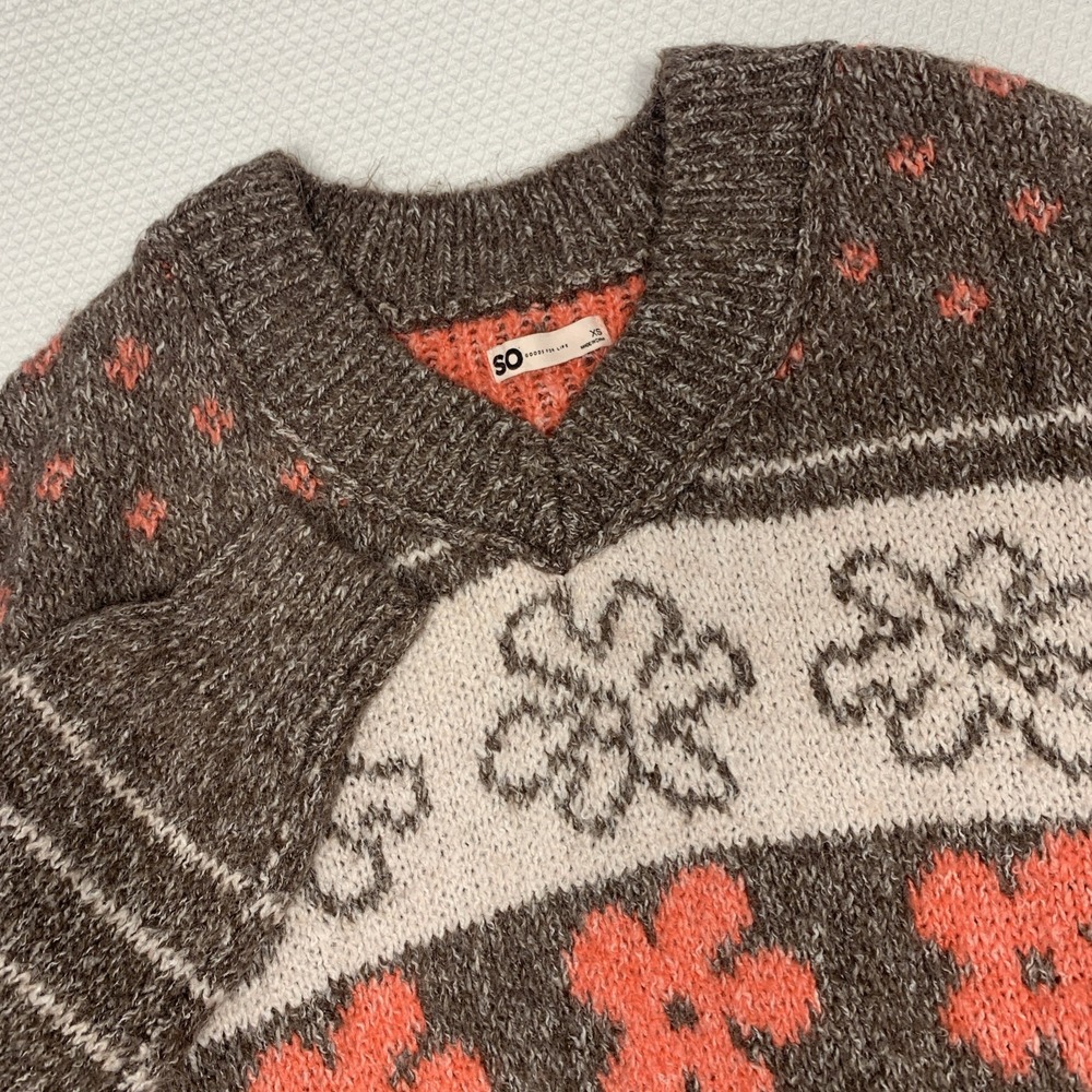 SO Oversized Soft Fuzzy Cozy V-Neck Sweater Size XS Drop Shoulder Brown Salmon